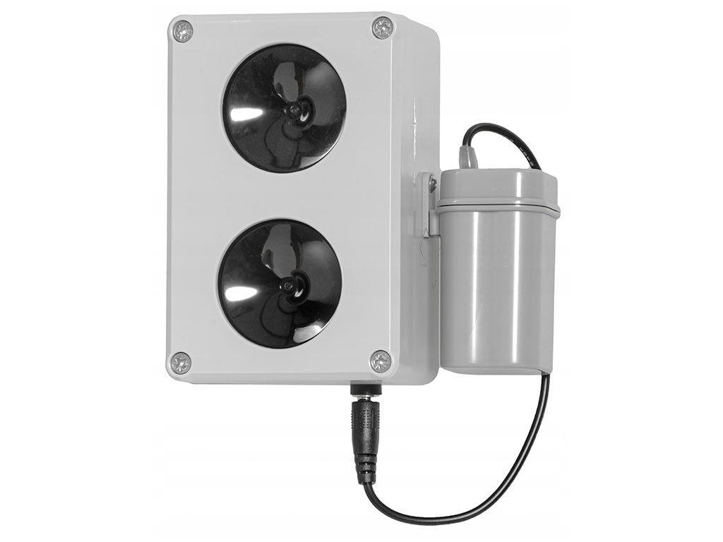 Vodotěsný, ultrazvukový plašič na kuny, myši a potkany DRAGON ULTRASONIC CH200 - napájení na baterie 4xAA